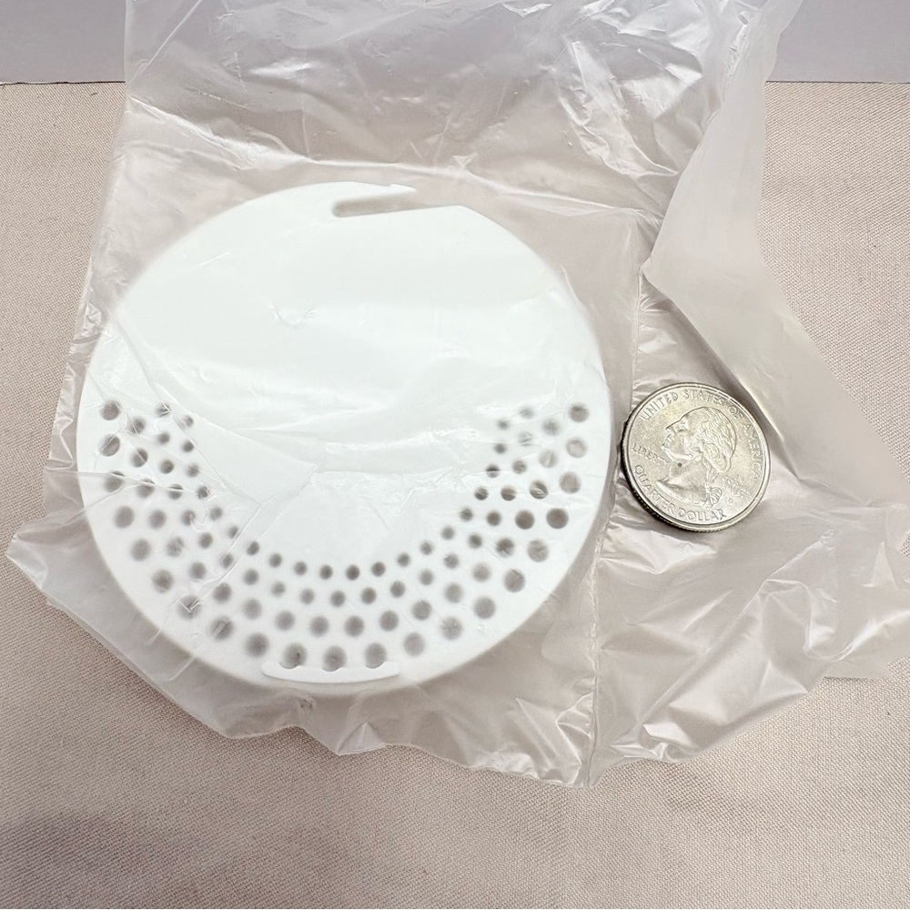 Tupperware White Perforated Can cover and drainer also can lid lift!